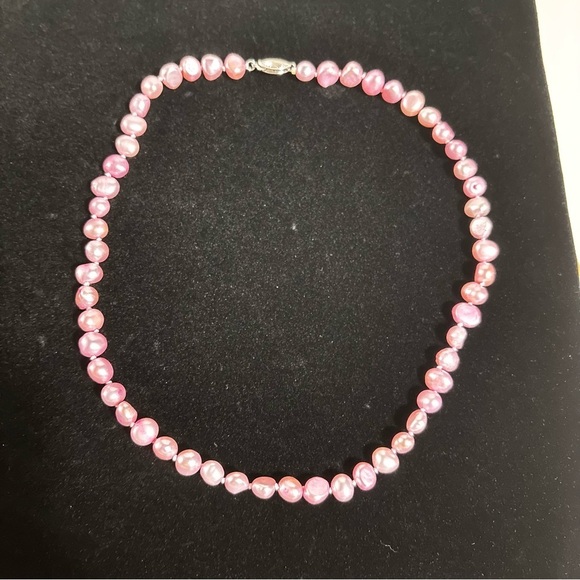 Real pink pearls like new condition - Picture 2 of 9